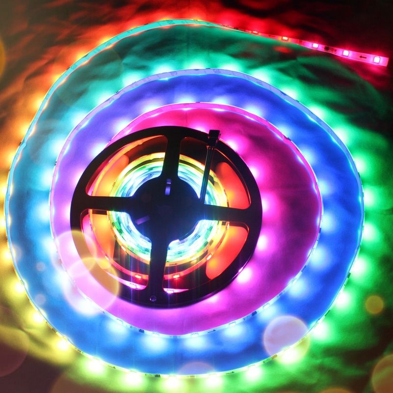 WS2812B van flexibele LEIDENE Volledige Kleur Strook de Lichte RGB 5050SMD Individuele Adresseerbare 16.4FT 60Pixels/M 300Pixels Zwarte PCB